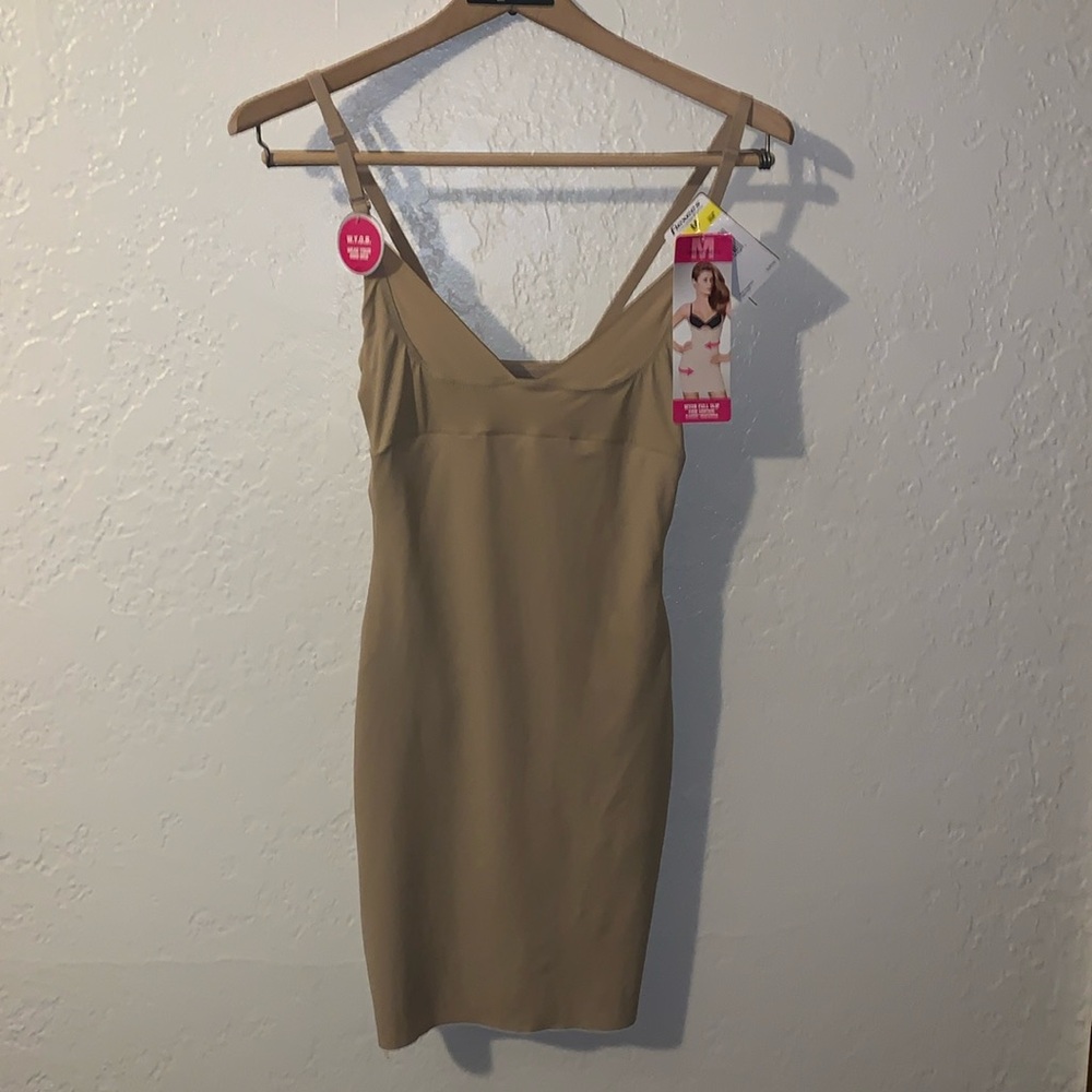 Flexees Body Slimmer Nude- Wear Your Own Bra Firm Control Slimming Slip Sz Med